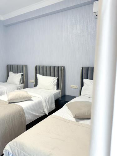 Gallery image of Armenia Hotel in Yerevan