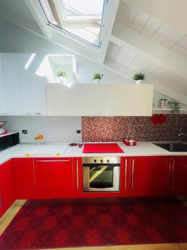 Dapur atau dapur kecil di Residenza Emma Moneglia