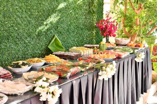 Jídlo v hotelu nebo okolí