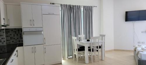 Dapur atau dapur kecil di Studio Odeon