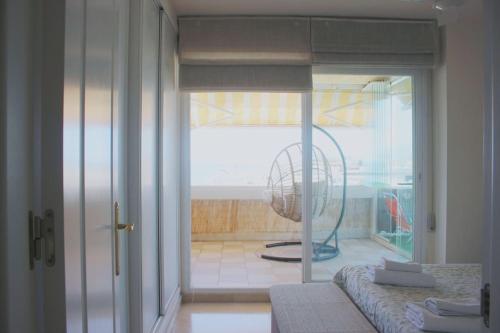 Oasis Apartment 100 meters from Beach with Private Parking