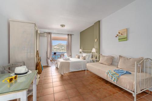 Χώρος καθιστικού στο Niovi Seaview Apartments