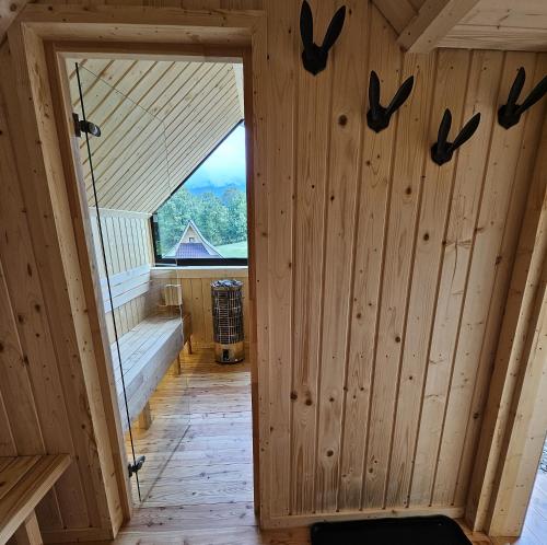 Φωτογραφία από το άλμπουμ του Jurta na Wypasie - luksusowy namiot z widokiem na góry - Jacuzzi, Sauna, Split AC, Private, Star View στο Ζακοπάνε