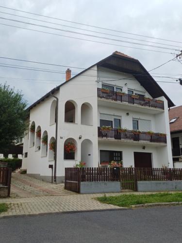 6RoomS BALATON-HÉVÍZ