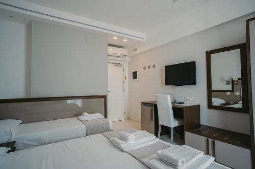 Gallery image of Hotel Baia Marina in Cupra Marittima