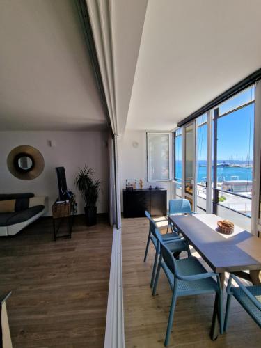 Marinaview city center apartment