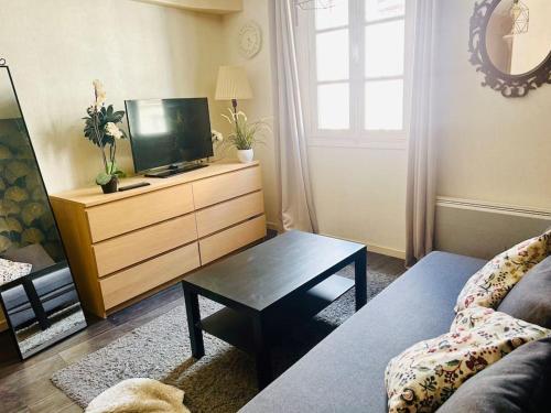 Rennes Centre Historique, Place Ste Anne