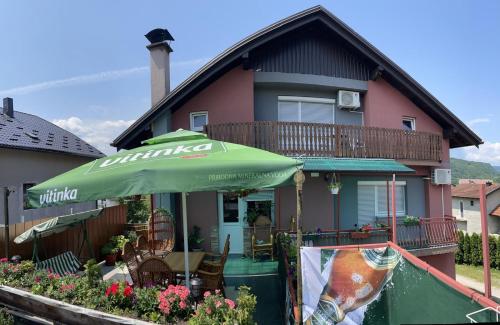 Το κτήριο όπου στεγάζεται  η βίλα