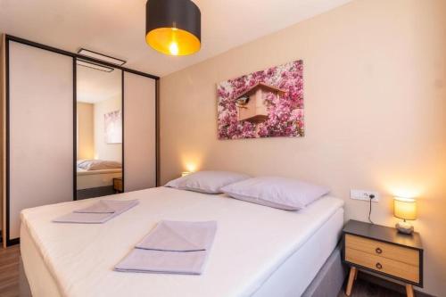 Family-friendly apartments with swimming pool Kastel Stari, Kastela - 23348