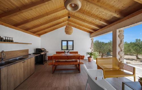 Pet Friendly Home In Vodice With Outdoor Swimming Pool