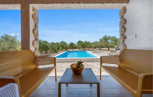Pet Friendly Home In Vodice With Outdoor Swimming Pool