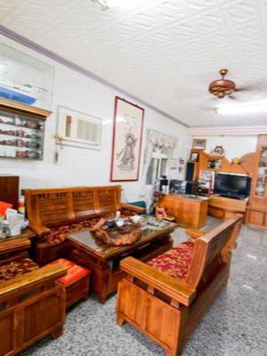 Un lugar para sentarse en 豐富民宿