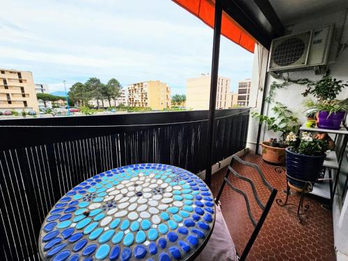 Appartement T2 à Saint-Cyprien - Terrasse, Clim et Parking - Proche Plage et Commerces - FR-1-309-470