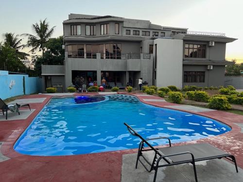 Gallery image of TR GUEST HOUSE in Matola