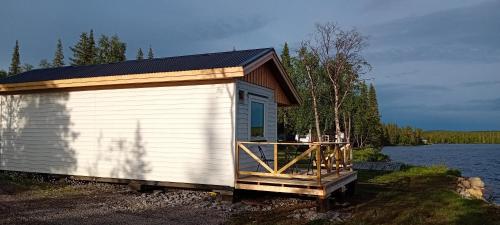Imagen de la galería de LAKESIDE AURORA CABINS, en Kiruna