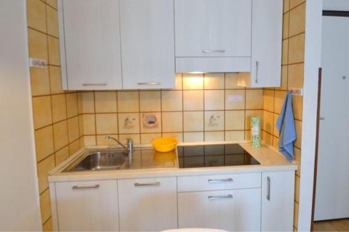 A kitchen or kitchenette at Patrick