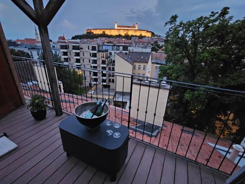 Studio 69 - Old town, 125m2, free parking, best view