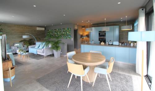 Photo de la galerie de l'établissement Villa prestigieuse « Bellezza » By HC, à Carqueiranne