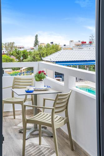 Μπαλκόνι ή βεράντα στο Sergiani Garden Hotel Apartments