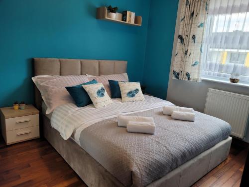 Tytus Apartment z klimatyzacją, bezpłatnym parkingiem i stacją EV AC 3,5kW