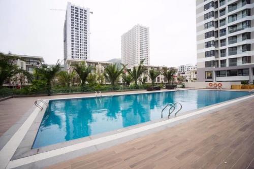 Πισίνα στο ή κοντά στο Maya'homes-Căn hộ view Vịnh Hạ Long