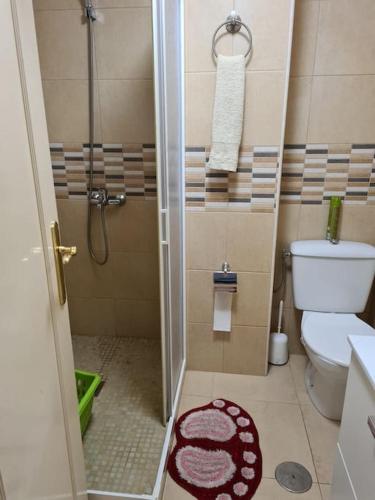 Apartment 5 mins from the beach with pool