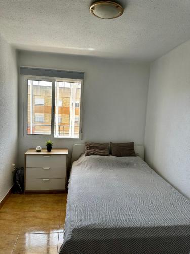 New Bright Apartament with WI-FI in Alicante
