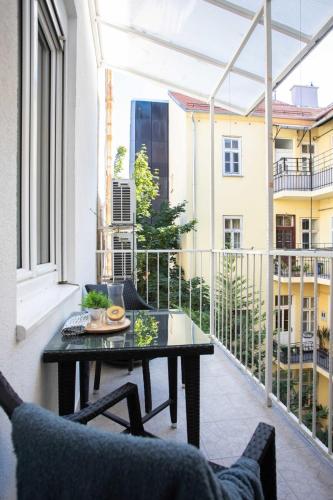 Sofia's apartment URBAN STAY