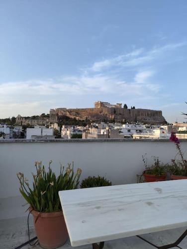 Acropoli 2 Bedroom Flat with Rooftop Acropolis View