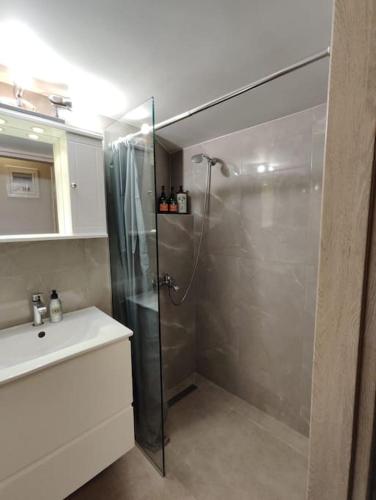 Acropoli 2 Bedroom Flat with Rooftop Acropolis View