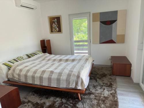 Postel nebo postele na pokoji v ubytování Luxury villa with pool
