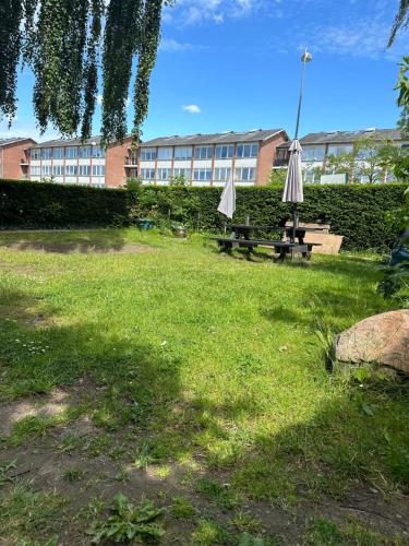 Κήπος έξω από το Cozy Apartment - Søborg Great Copenhagen