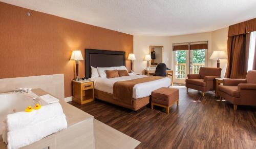 Gallery image of Coast Hillcrest Hotel in Revelstoke