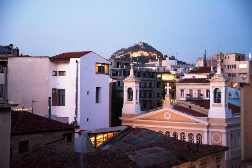 Monastiraki - Acropolis View Artistic Apartment