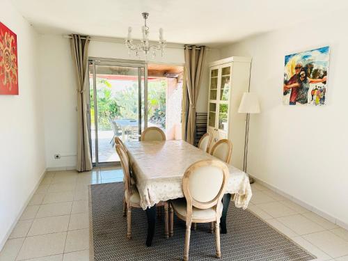 Galeriebild der Unterkunft Villa 4 rooms clim, à pied plage in Mauguio