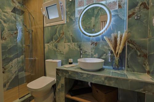 Gold Waves Luxury Studios by Pieria Riviera