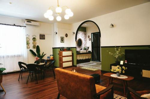Un lugar para sentarse en 旧时光 Old Time -15 mins to T awau Airport