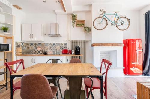 Køkken eller tekøkken på Appartement 3 chambres en hyper centre de Grenoble