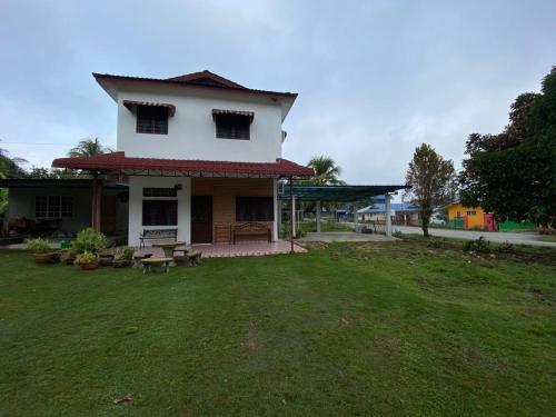 Zahrada ubytování Homestay Tok Aki