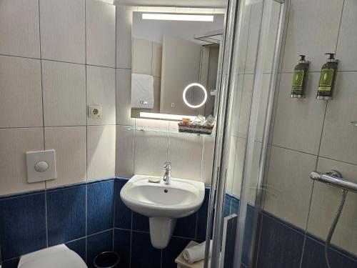 Koupelna v ubytování Hullám Villa B&B