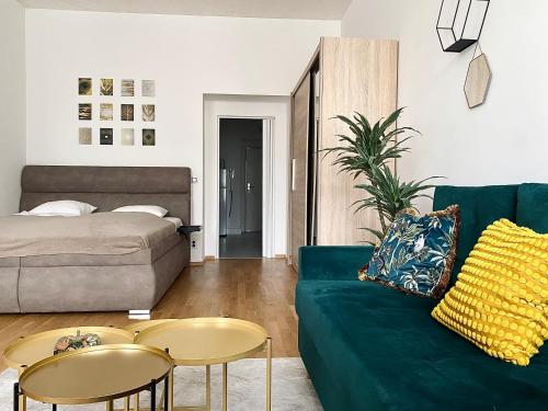 Stylish retreat in a lively area