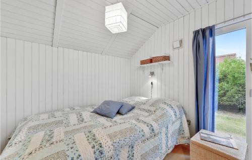 Ένα ή περισσότερα κρεβάτια σε δωμάτιο στο 3 Bedroom Stunning Home In Skjern