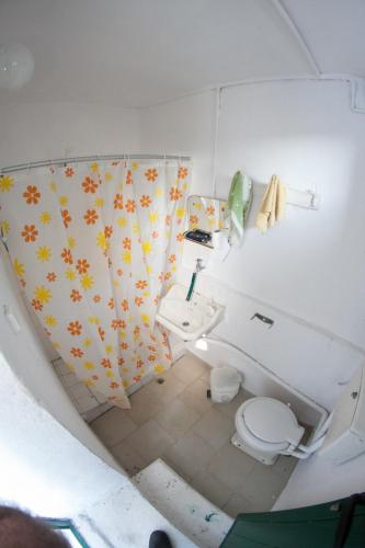 Ένα μπάνιο στο Villa Eleni