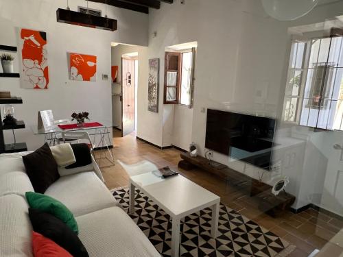 Triana Castilla Río in Unique building