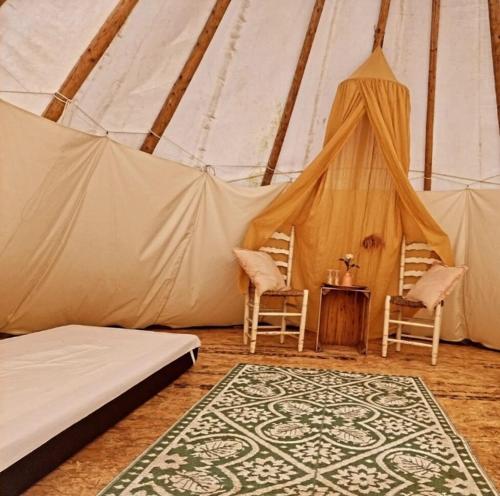 Posezení v ubytování Tipi Luna