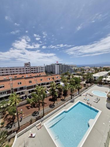 Central Charm - Las Americas