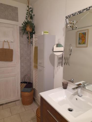 Φωτογραφία από το άλμπουμ του Maisonnette au calme avec jardin σε Montoire-sur-le-Loir