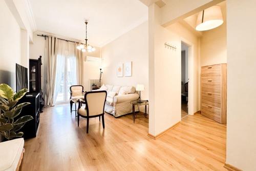 Pame Rentals - Classic Athenian Home in Koukaki
