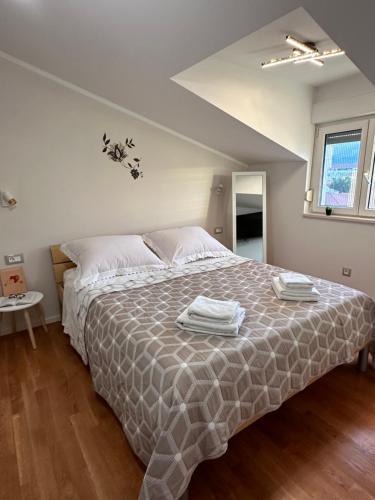 Bee House Suite - Brand New Apartment 100 m from Sea