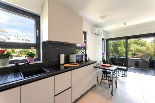 Lavender by Villa Bright Bliss